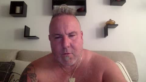 banana5289 online show from May 18, 8:03 pm