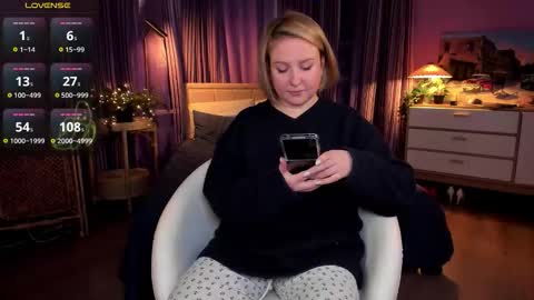 Allie online show from February 16, 12:01 pm