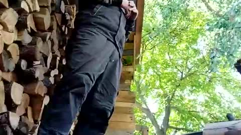 Snapshot of bananek98 chatting on October 5, 8:45 am bananek online show from October 5, 8:45 am