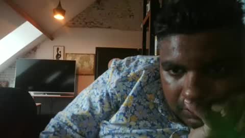 Snapshot of bandusrilanka200 chatting on February 24, 1:10 pm bandusrilanka200 online show from February 24, 1:10 pm