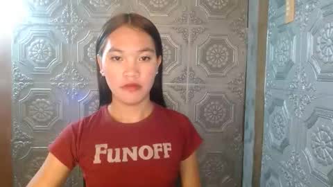 Snapshot of baninay810654 chatting on September 28, 2:33 pm baninay810654 online show from September 28, 2:33 pm