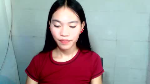 baninay810654 online show from May 11, 2:06 am