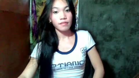 baninay810654 online show from June 29, 11:49 pm