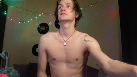 Snapshot of bara_bara_berry chatting on February 8, 11:55 pm VAN online show from February 8, 11:55 pm