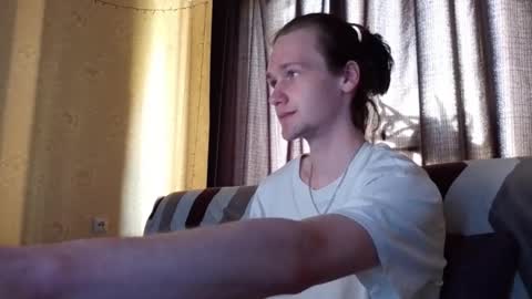 Snapshot of bara_bara_berry chatting on September 14, 8:02 am VAN online show from September 14, 8:02 am