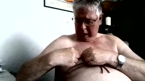 Snapshot of baratch chatting on August 3, 12:10 pm baratch online show from August 3, 12:10 pm