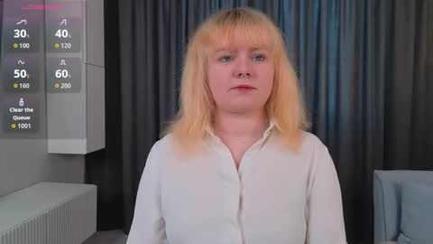 Snapshot of barbara_watts chatting on September 22, 9:00 am barbara_watts online show from September 22, 9:00 am