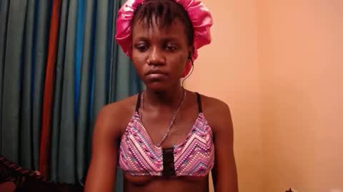 Snapshot of barbie_charm chatting on October 23, 8:02 am Barbie  online show from October 23, 8:02 am