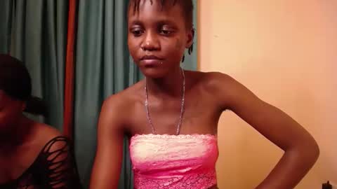 Snapshot of barbie_charm chatting on October 27, 4:55 pm Barbie  online show from October 27, 4:55 pm