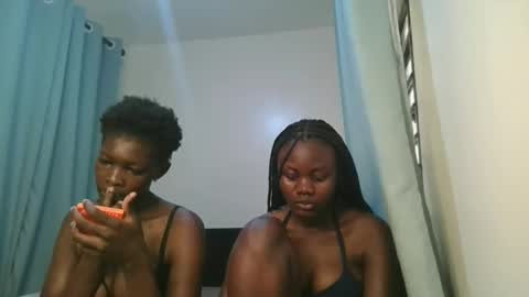 queen online show from March 23, 10:08 am