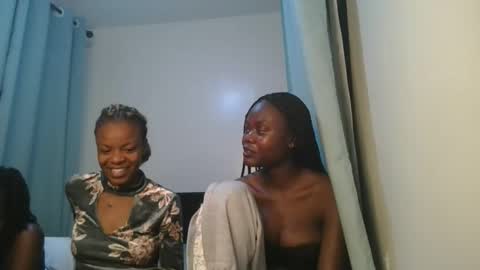 queen online show from March 29, 11:27 pm