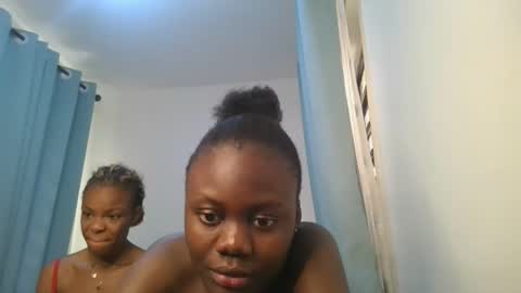 queen online show from March 31, 12:16 pm