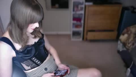 Snapshot of barbieaphelion chatting on January 15, 1:45 am barbieaphelion online show from January 15, 1:45 am