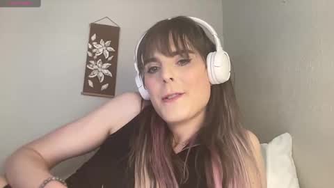 Snapshot of barbieaphelion chatting on March 2, 6:59 am barbieaphelion online show from March 2, 6:59 am