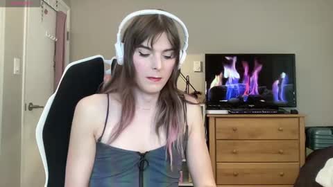 Snapshot of barbieaphelion chatting on March 6, 3:13 pm barbieaphelion online show from March 6, 3:13 pm