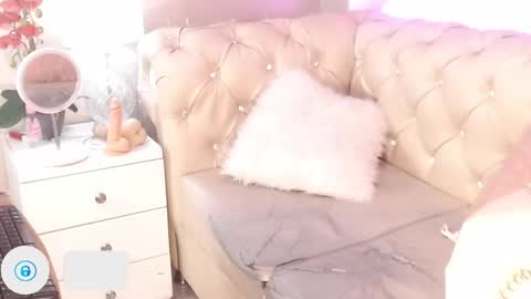 barbiefox_ online show from March 7, 6:05 pm