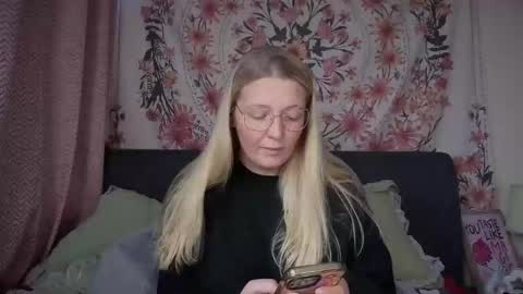 barbiegirl966 online show from December 5, 9:40 am