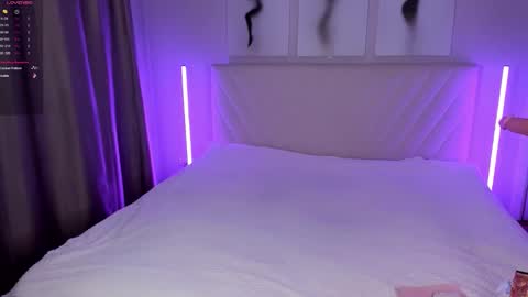 Snapshot of barbielina_ chatting on September 24, 8:12 pm Emma online show from September 24, 8:12 pm