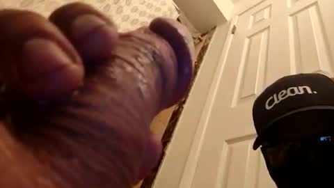 Snapshot of barniemay chatting on October 27, 10:03 pm barniemay online show from October 27, 10:03 pm