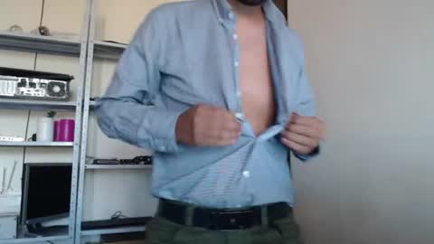Snapshot of barryallen_27 chatting on June 19, 1:26 pm Barry online show from June 19, 1:26 pm