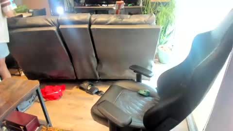ryan online show from June 21, 6:43 pm