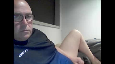 basie1975 online show from April 27, 6:39 pm