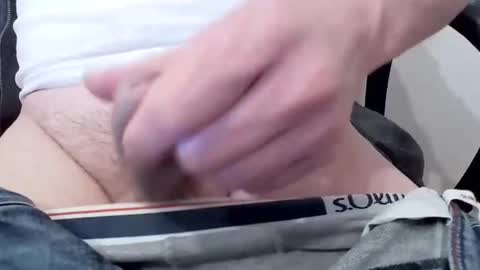 Snapshot of basti1975 chatting on October 31, 11:06 pm basti online show from October 31, 11:06 pm