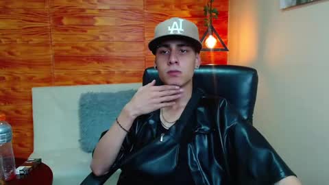 Bastian online show from December 24, 2:32 am