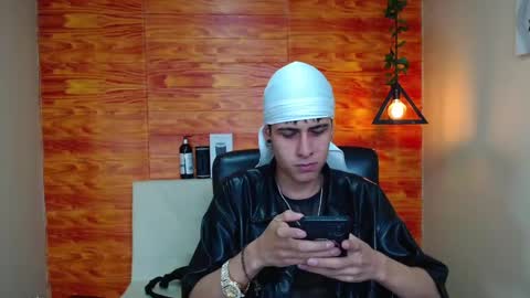 Bastian online show from January 14, 2:29 am