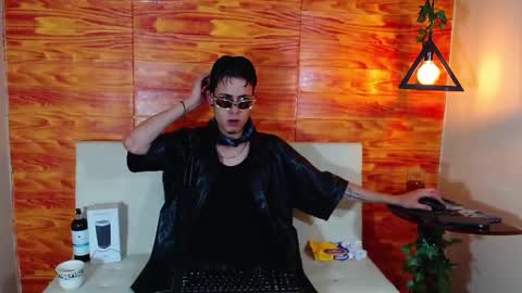 Bastian online show from March 8, 2:34 am