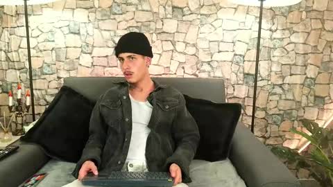 Bastian online show from October 24, 5:26 am