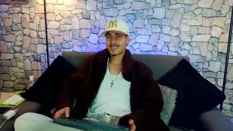 Bastian online show from November 14, 4:22 am