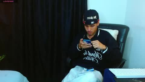 Bastian online show from May 14, 10:49 pm