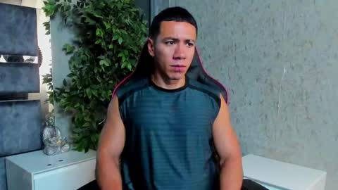 Bastian Independent Model online show from October 8, 3:20 pm