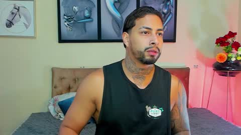 bastian_jones1 online show from January 17, 12:31 pm