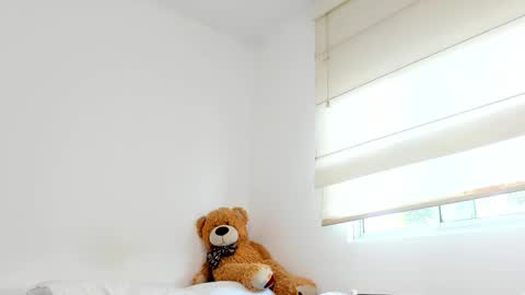 Snapshot of bastianmaalouf chatting on December 15, 4:11 pm Bastian Maalouf online show from December 15, 4:11 pm