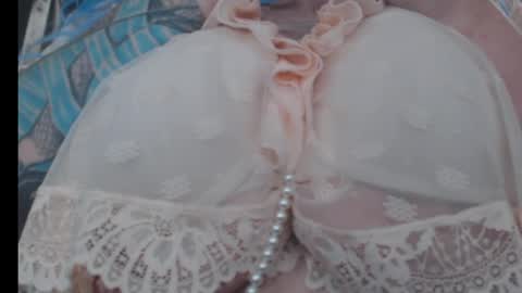 Audrey online show from April 20, 9:05 pm