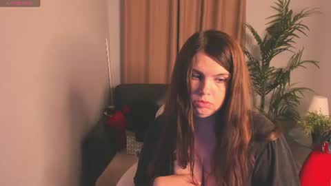 battymoll online show from July 5, 3:41 pm