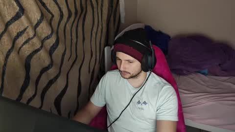 Snapshot of baxxline chatting on February 23, 2:07 am Baxxline online show from February 23, 2:07 am