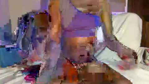 Snapshot of bayofdarkness chatting on November 2, 4:37 am BayofDarkness online show from November 2, 4:37 am