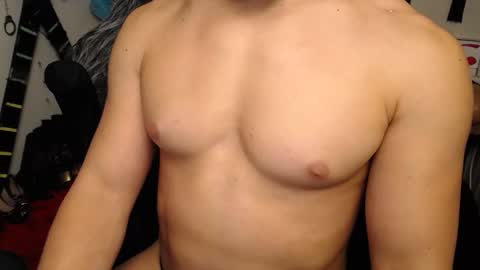 Snapshot of bayron_fiit chatting on February 7, 3:01 am Bayron Rodriguez online show from February 7, 3:01 am