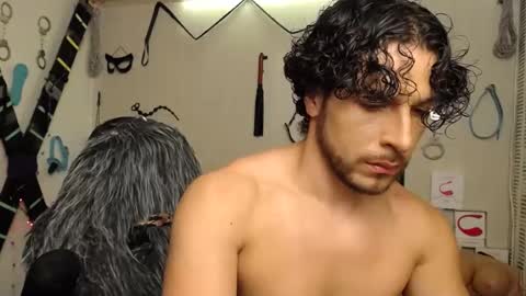 Snapshot of bayron_fiit chatting on February 7, 11:13 pm Bayron Rodriguez online show from February 7, 11:13 pm