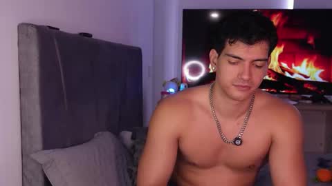 Valentino online show from February 3, 9:20 pm