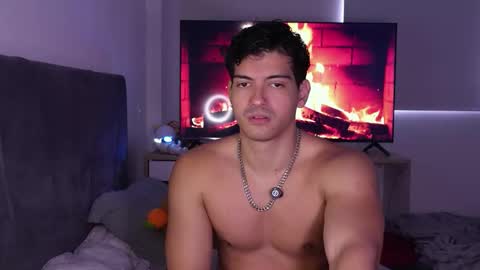 Valentino online show from February 13, 9:11 pm