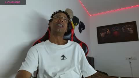 Snapshot of bbc_blaack chatting on September 8, 4:17 pm bbc online show from September 8, 4:17 pm