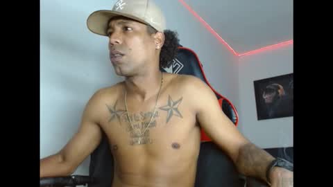 Snapshot of bbc_blaack chatting on March 21, 3:22 am bbc online show from March 21, 3:22 am