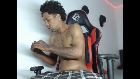 Snapshot of bbc_blaack chatting on March 22, 3:26 pm bbc online show from March 22, 3:26 pm