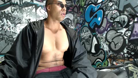 Justin online show from December 19, 11:35 pm