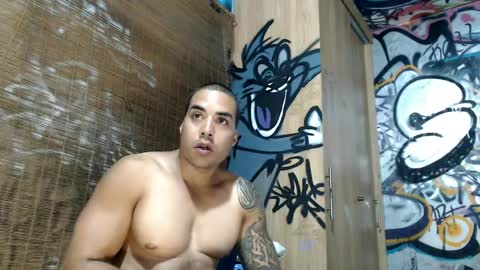 Snapshot of bbc_monster1 chatting on April 8, 11:48 pm Justin online show from April 8, 11:48 pm