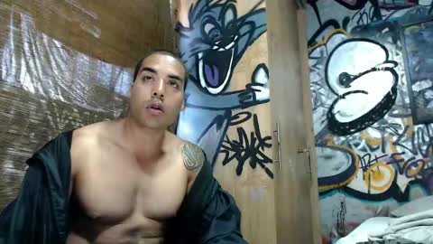 Snapshot of bbc_monster1 chatting on April 12, 5:40 pm Justin online show from April 12, 5:40 pm